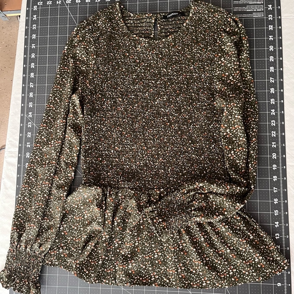 Fashion Brand Smocked Long Sleeve Floral Blouse Large - Picture 8 of 10